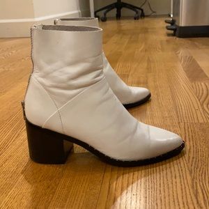 Treasure and bond white boots. Worn. Size 8